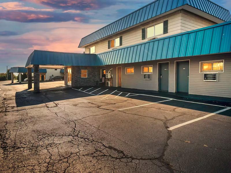 Rodeway Inn Moosic - Scranton image