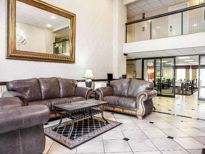 Comfort Inn Feasterville - Trevose image