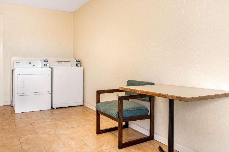 Quality Inn Huntingburg image