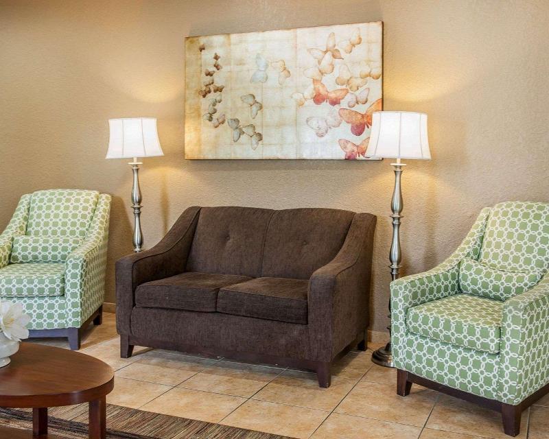 Quality Inn Huntingburg image