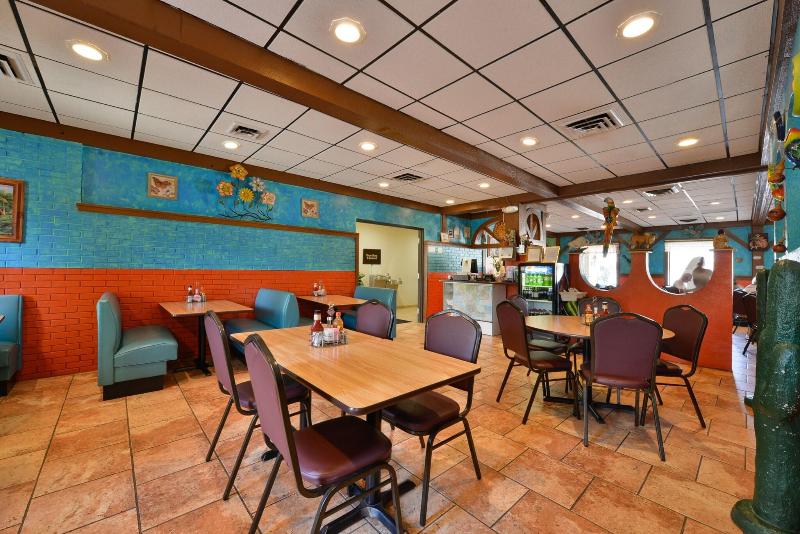 Quality Inn Huntingburg image