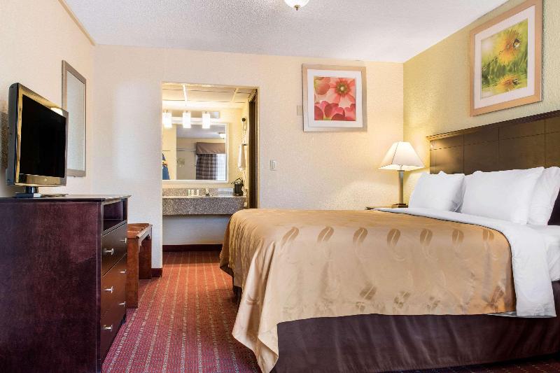 Quality Inn Huntingburg image