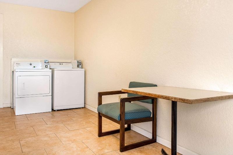 Quality Inn Huntingburg image