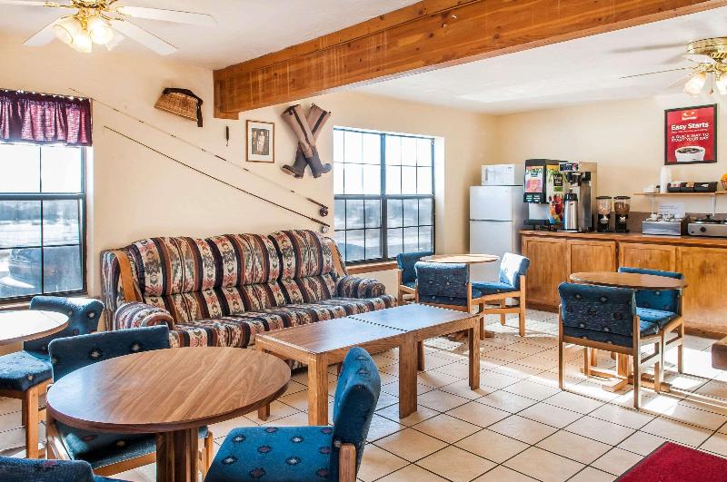 Econo Lodge Eagle Nest image