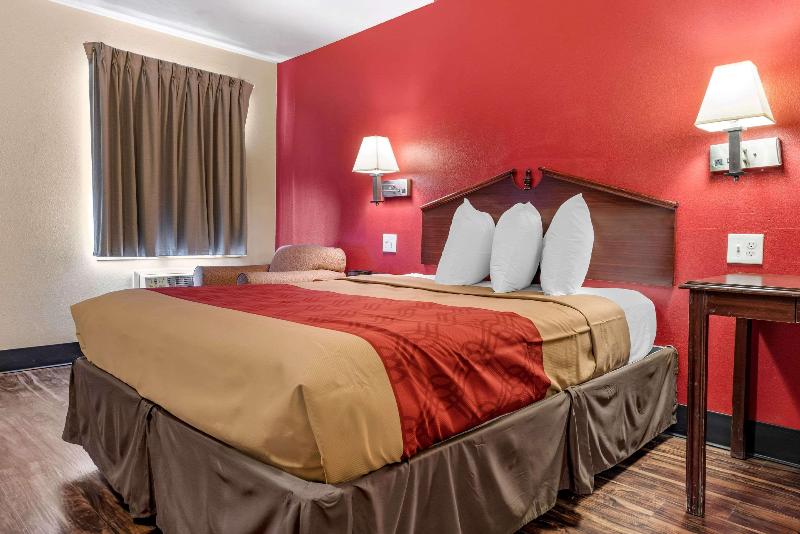 Rodeway Inn Jeffersonville image