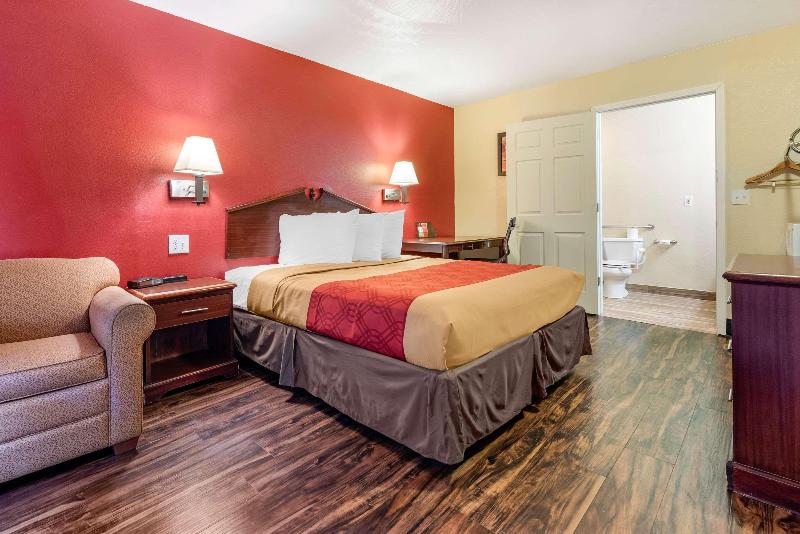 Rodeway Inn Jeffersonville image