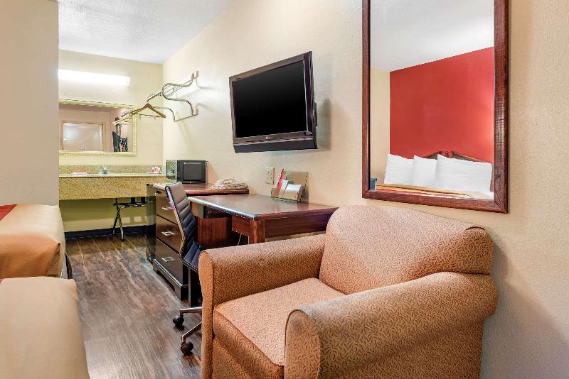 Rodeway Inn Jeffersonville image