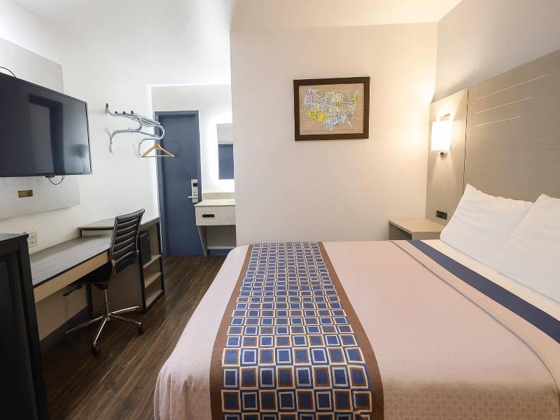 Rodeway Inn Jeffersonville image