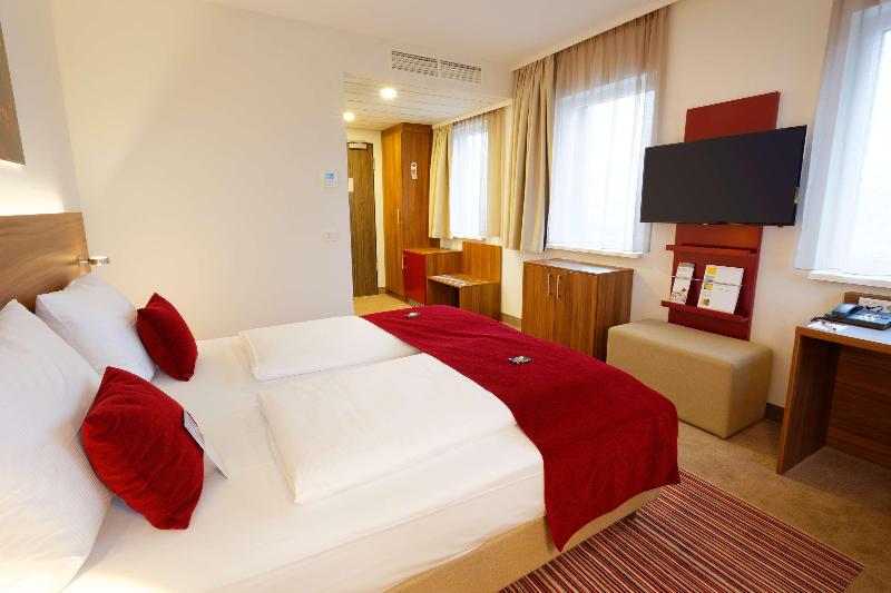 GHOTEL hotel & living Essen image