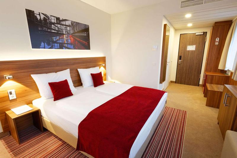 GHOTEL hotel & living Essen image
