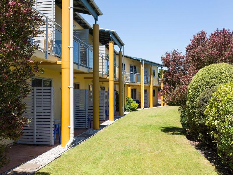 Greens Motel - A Putt Away from the Green image