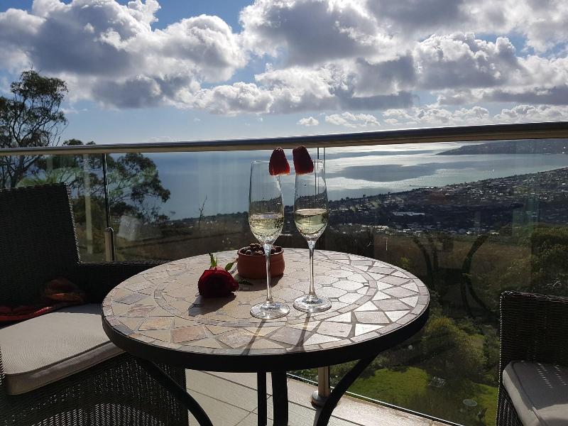 Arthurs Superb Views Luxury Retreat image