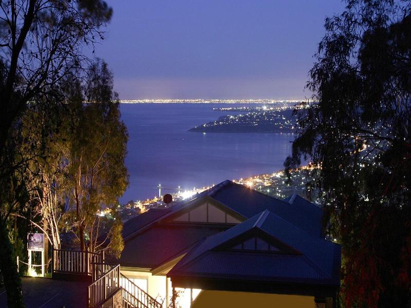 Arthurs Superb Views Luxury Retreat image