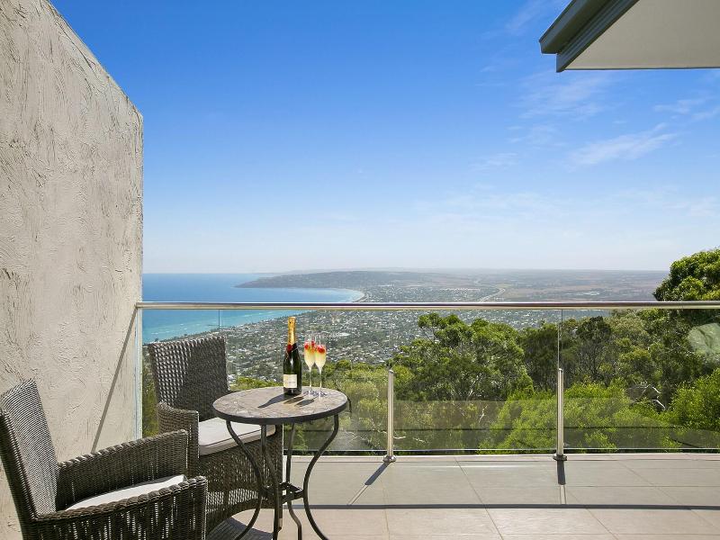 Arthurs Superb Views Luxury Retreat image