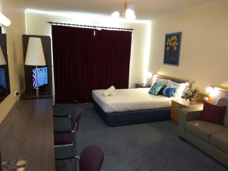 Australia Park Motel image