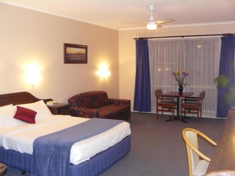 Australia Park Motel image
