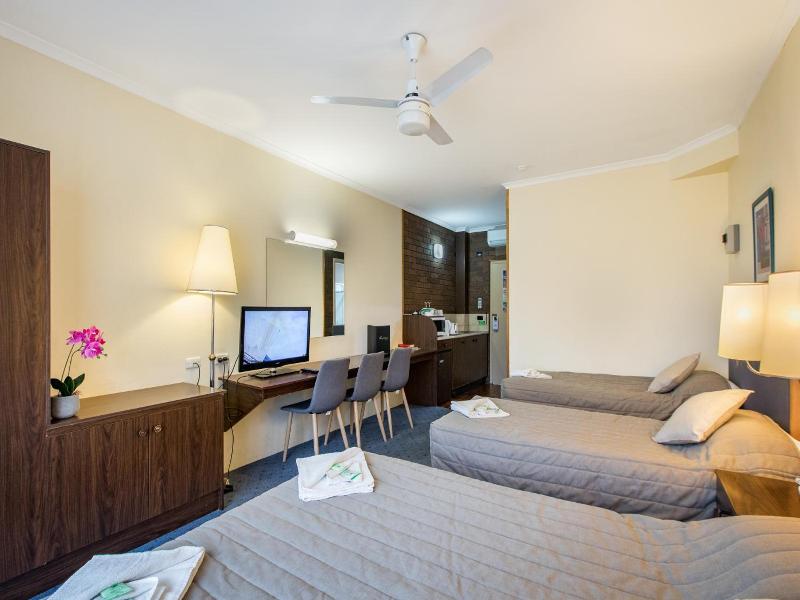 Australia Park Motel image