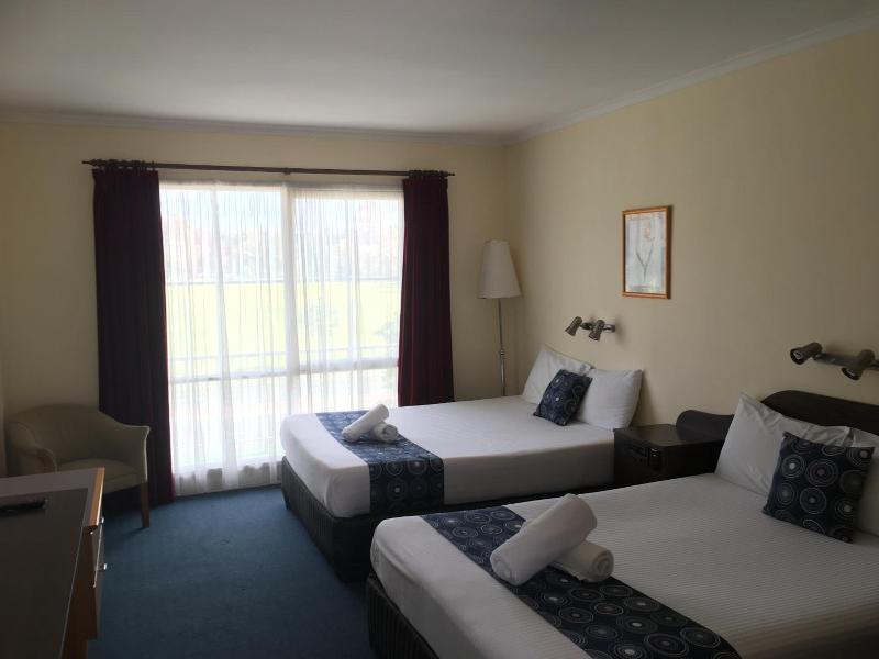 Australia Park Motel image