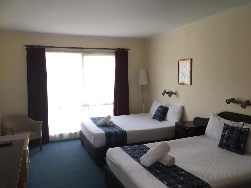 Australia Park Motel image
