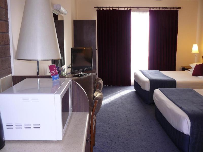 Australia Park Motel image