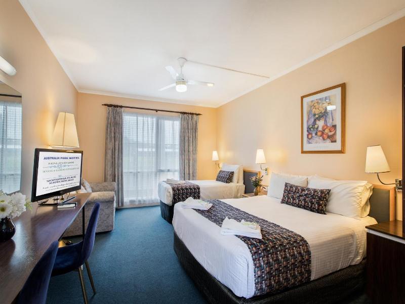 Australia Park Motel image