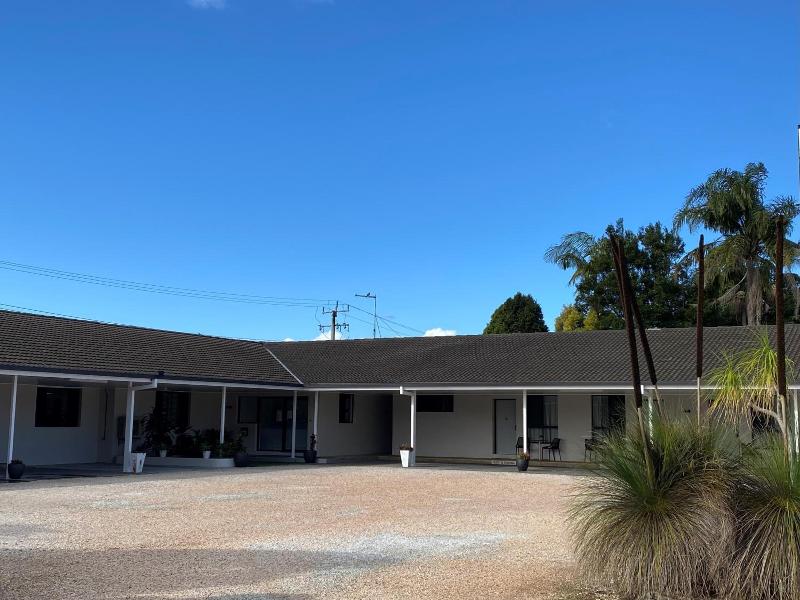 Ballina Colonial Motel image