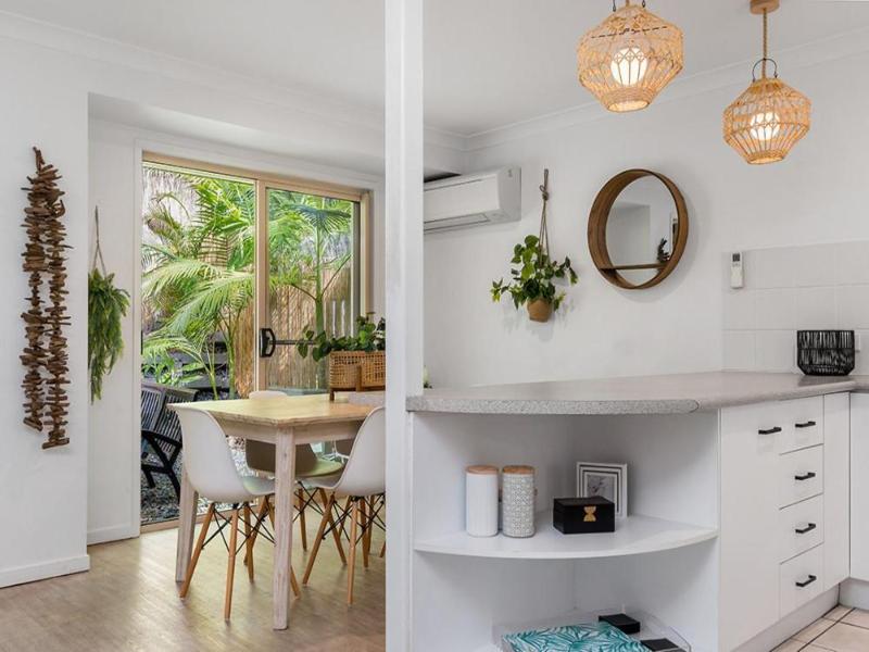 Byron Lakeside Holiday Apartments image