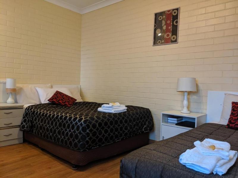 Bondi Motel image