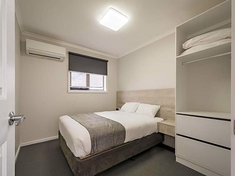Burnie Seabrook Motel image
