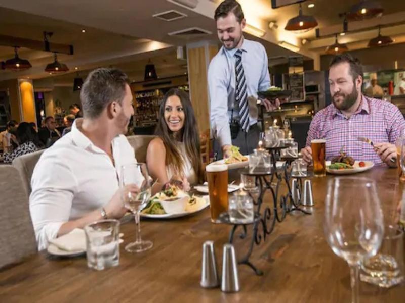 The Colmslie Hotel image