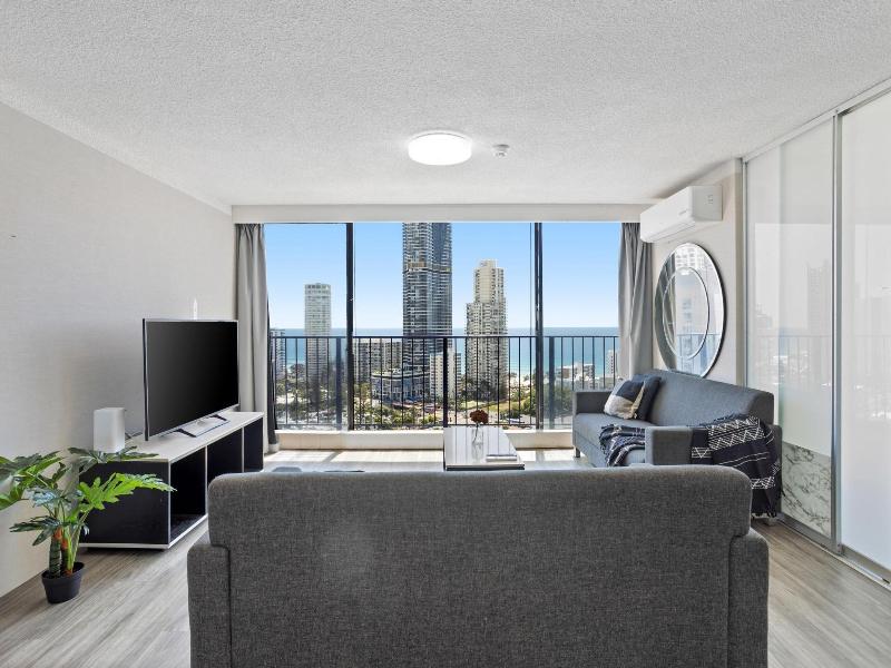 Condor Ocean View Apartments image