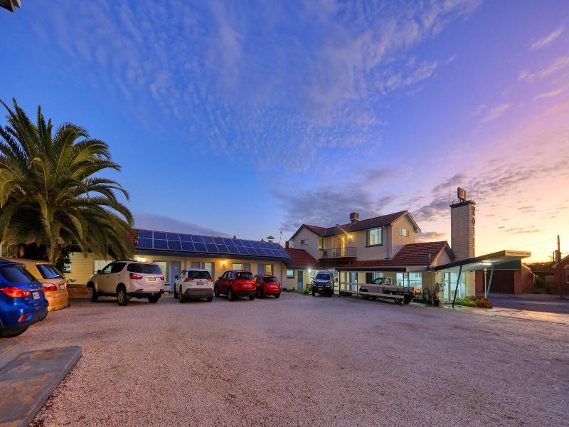 Cowra Motor Inn
