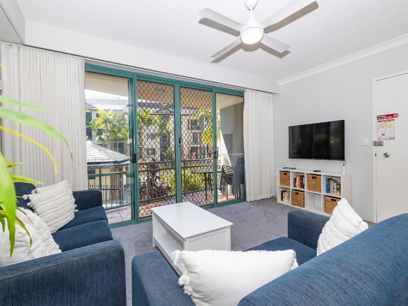 Currumbin Sands Holiday Apartments image