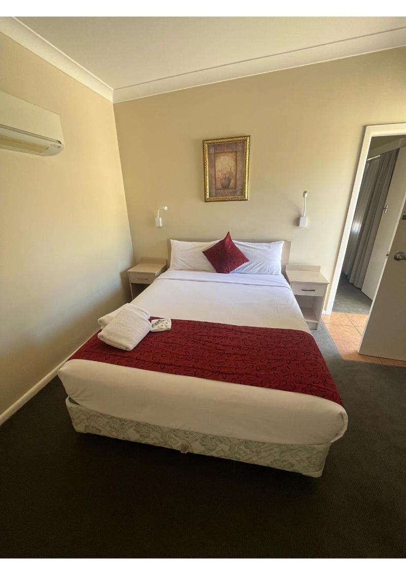 Gundagai Motel image