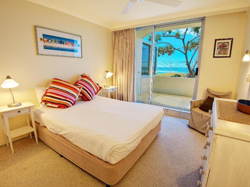 Golden Sands Holiday Apartments image