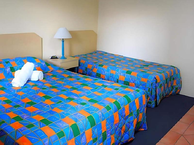 Harbour Side Resort image