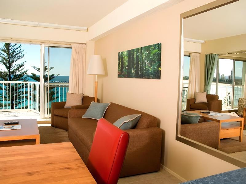 Hillhaven Holiday Apartments image