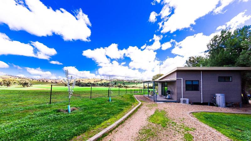 Hillview Farmstay