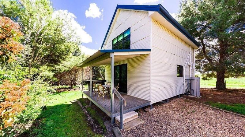 Hillview Farmstay image