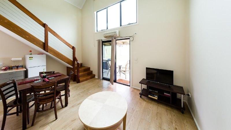 Hillview Farmstay image