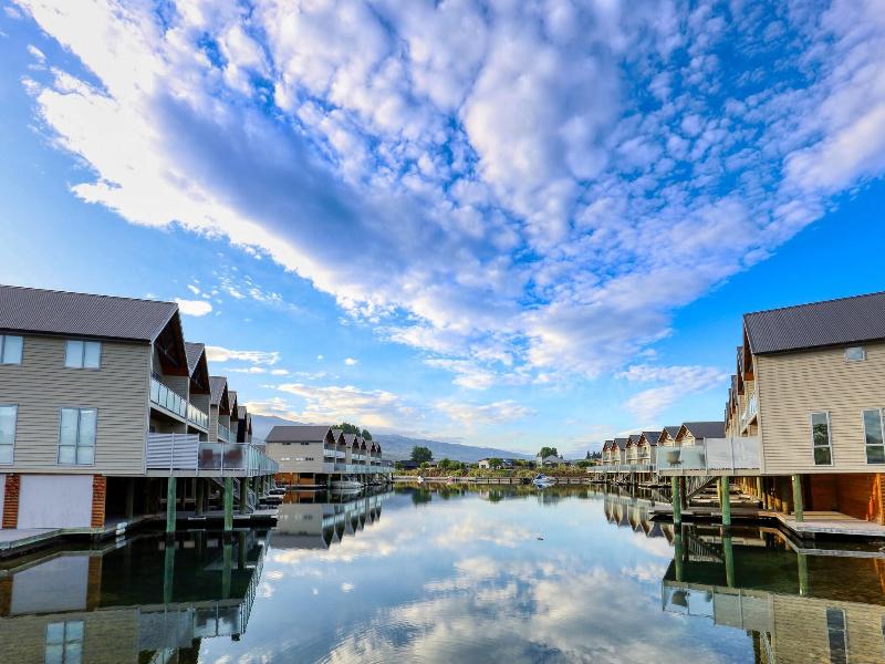 Marsden Lake Resort Central Otago image