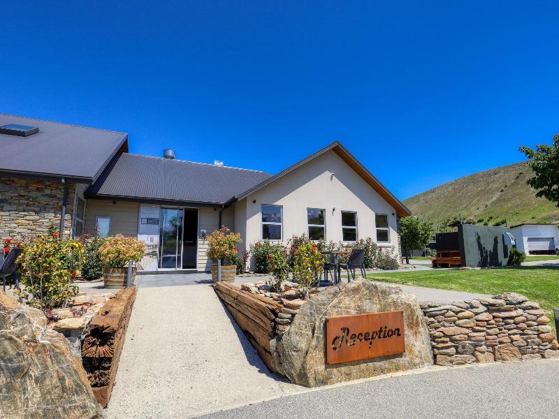 Marsden Lake Resort Central Otago image