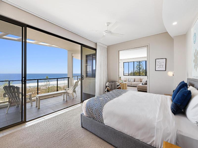 Meridian Alex Beach Apartments image