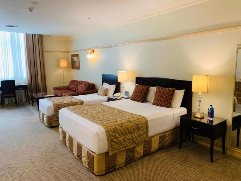 Royal Albert Apartments Hotel image