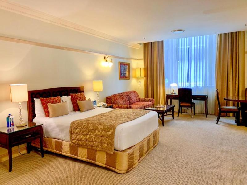 Royal Albert Apartments Hotel image