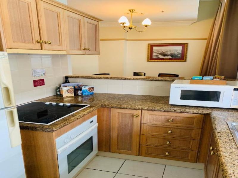 Royal Albert Apartments Hotel image