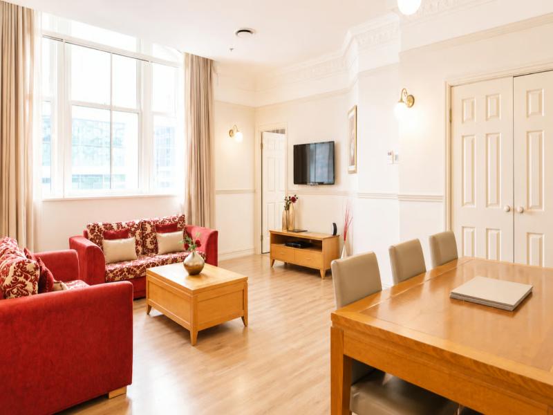 Royal Albert Apartments Hotel image