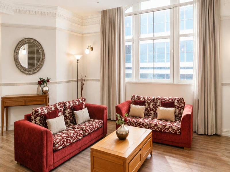Royal Albert Apartments Hotel image