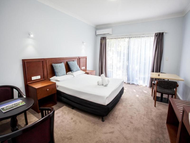 Springwood Motor Inn image