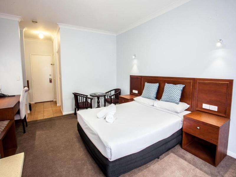 Springwood Motor Inn image